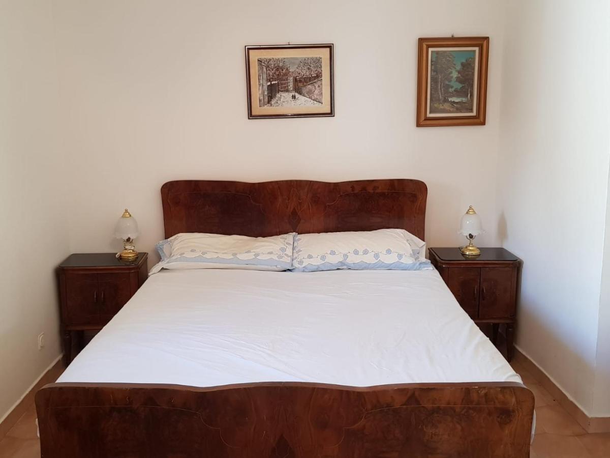 Apartmán Casa Tranquilla E Luminosa Con Terrazzo A Due Passi Dal Mare Brolo Exteriér fotografie