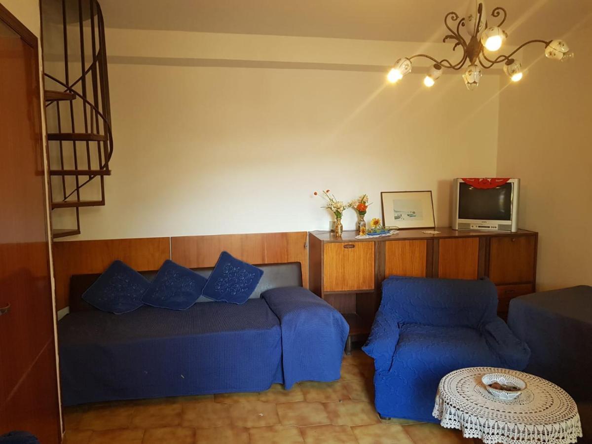 Apartmán Casa Tranquilla E Luminosa Con Terrazzo A Due Passi Dal Mare Brolo Exteriér fotografie